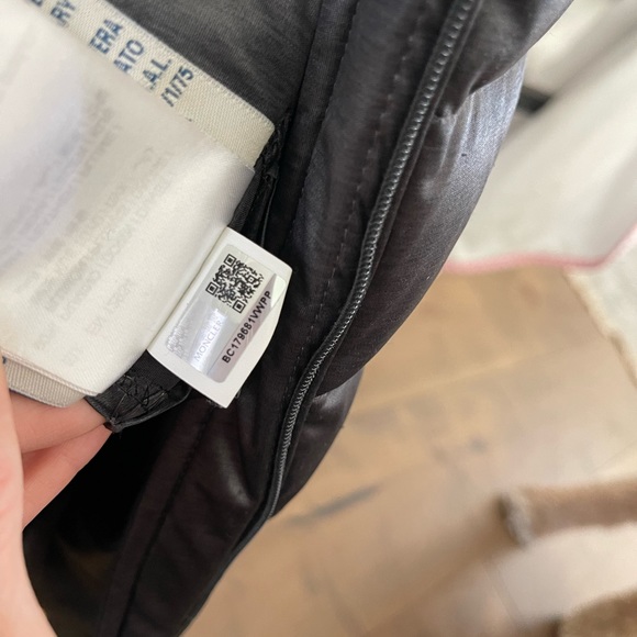 Size XS(0) Moncler down jacket.Small tear on right arm. Smoke & pet free home. - Picture 9 of 9